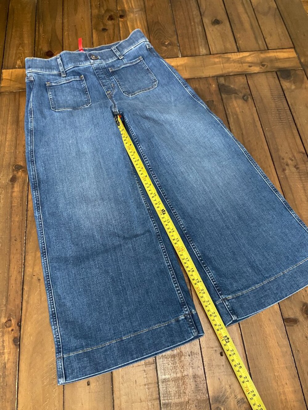 SPANX EveryWear Cropped Wide Leg Patch Pocket Jeans Medium Petite - Picture 9 of 9